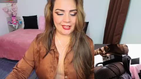 Snapshot of mariana_beltrann chatting on March 2026 09:04:01 AM Mariana online show from March 2026 09:04:01 AM