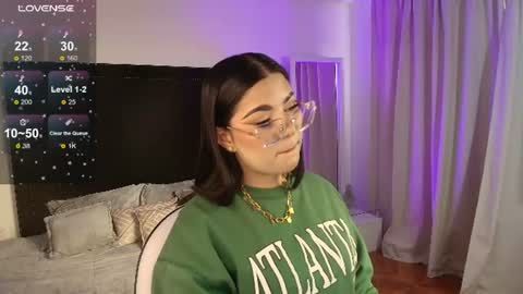 Snapshot of mariana_owen chatting on June 2026 01:46:01 PM online show from June 2026 01:46:01 PM