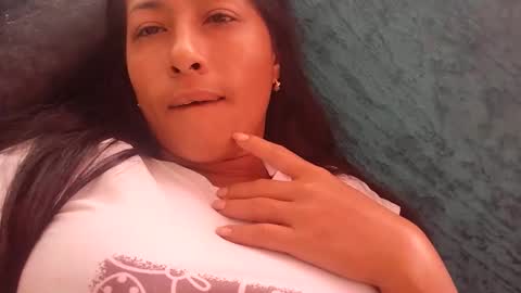 marianaaladejo online show from October 2025 04:14:02 PM
