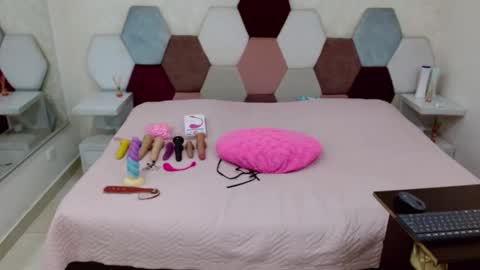 mariana online show from March 2026 03:27:01 PM