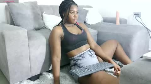 marianaee online show from September 2025 04:23:01 AM