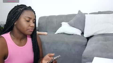 marianaee online show from September 2025 05:12:01 AM