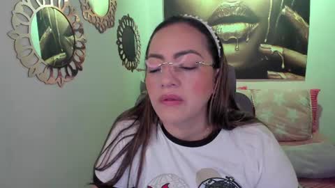 Snapshot of marianalopez81 chatting on June 2026 11:51:02 PM Mariana Lopez online show from June 2026 11:51:02 PM