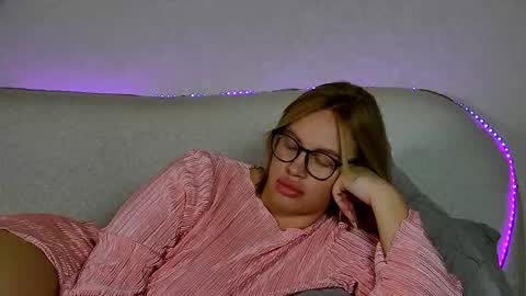 Maria online show from September 2025 07:12:01 AM