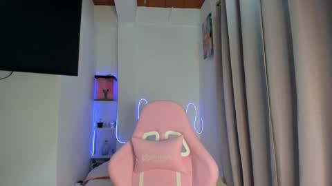 Mariangel online show from October 2025 12:11:01 AM