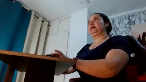 Snapshot of mariani_smith chatting on December 2025 12:14:02 PM Mariani online show from December 2025 12:14:02 PM