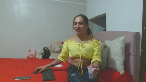 Snapshot of mariann_martins chatting on January 2025 02:12:02 AM mariann_martins online show from January 2025 02:12:02 AM
