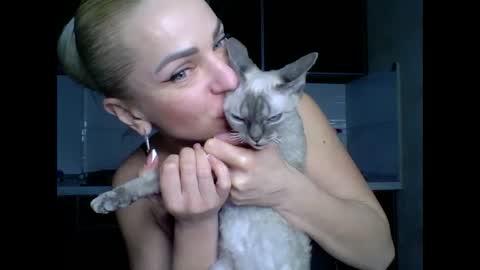 Snapshot of marianna1977 chatting on February 2025 07:56:02 PM marianna1977 online show from February 2025 07:56:02 PM