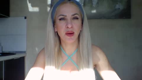 Snapshot of marianna1977 chatting on March 2025 12:09:01 PM marianna1977 online show from March 2025 12:09:01 PM