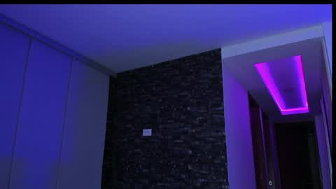 M A R I A N E online show from March 2026 06:52:02 AM