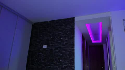 M A R I A N E online show from April 2026 05:19:01 AM