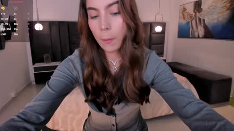 Marianne  online show from February 2025 09:48:01 PM