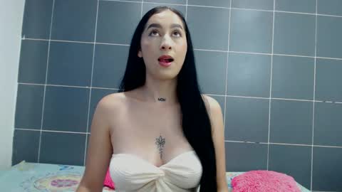 Snapshot of marianngell chatting on October 2025 07:34:02 PM Mariangel online show from October 2025 07:34:02 PM