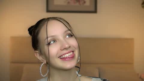 Rachel online show from November 2025 08:24:02 PM