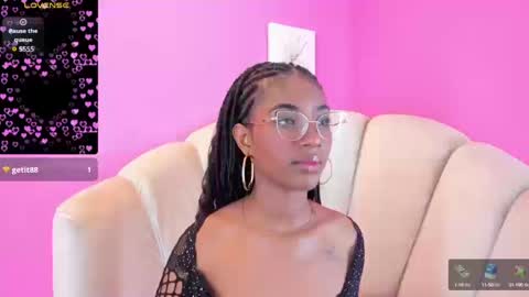 Snapshot of marianrosse chatting on September 2025 08:14:01 PM marianrosse online show from September 2025 08:14:01 PM