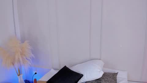 Maria Pettit online show from November 2025 11:53:01 AM