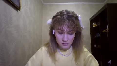 Snapshot of maribethgawrych chatting on March 2026 03:40:01 PM Elianor online show from March 2026 03:40:01 PM