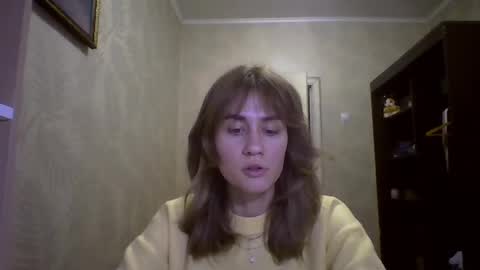 Snapshot of maribethgawrych chatting on March 2026 06:22:01 PM Elianor online show from March 2026 06:22:01 PM