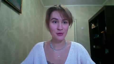 Snapshot of maribethgawrych chatting on March 2026 01:49:02 PM Elianor online show from March 2026 01:49:02 PM