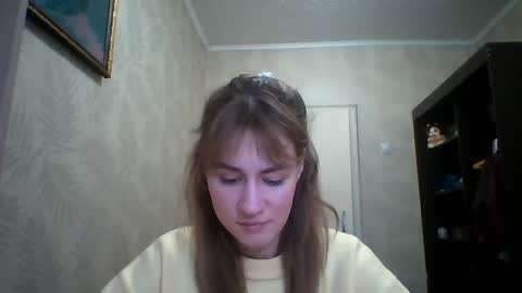 Snapshot of maribethgawrych chatting on March 2026 09:04:02 AM Elianor online show from March 2026 09:04:02 AM