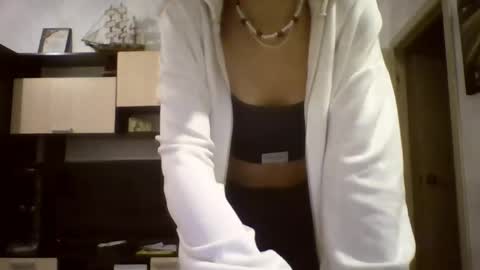 Snapshot of maribethgawrych chatting on April 2026 04:01:01 PM Elianor online show from April 2026 04:01:01 PM