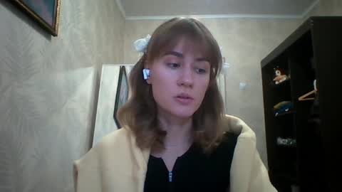 Snapshot of maribethgawrych chatting on April 2026 03:20:01 PM Elianor online show from April 2026 03:20:01 PM