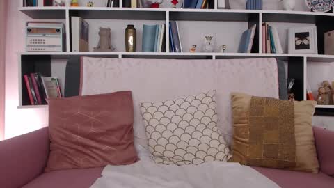 Maria online show from December 2025 04:04:01 PM