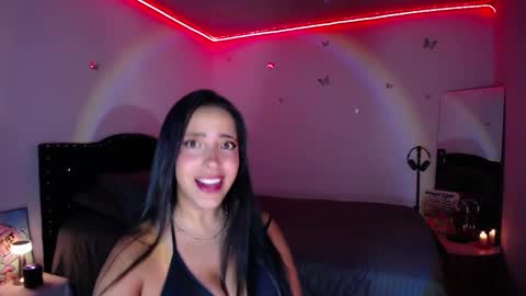 Snapshot of marie_daved chatting on March 2025 12:21:01 AM Nicolle online show from March 2025 12:21:01 AM