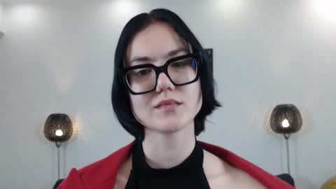 Marie Fitch online show from November 2025 03:51:01 AM