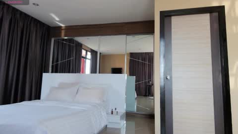 Snapshot of marie_jacob chatting on March 2026 02:28:01 AM Marie online show from March 2026 02:28:01 AM