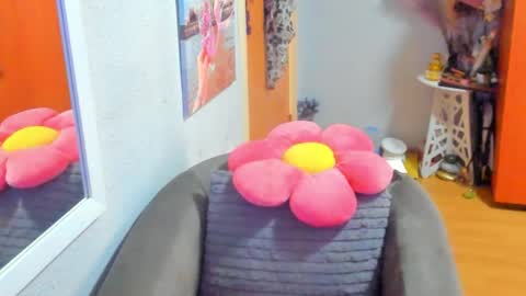 Snapshot of marie_marie03 chatting on February 2025 08:10:01 AM Marie online show from February 2025 08:10:01 AM