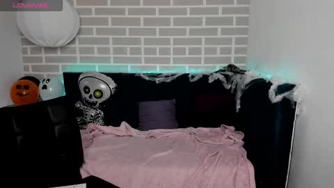 Mary 3 online show from October 2025 01:55:02 AM