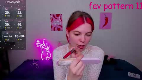 Snapshot of marie_reyess chatting on July 2026 11:25:02 AM Marie 3 online show from July 2026 11:25:02 AM
