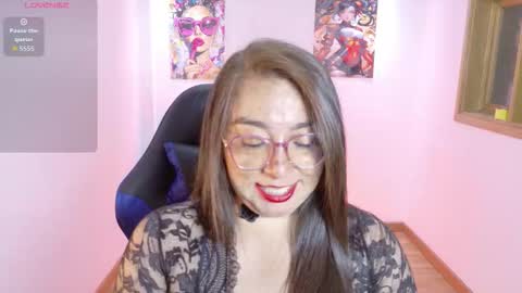 Snapshot of mariehw_ chatting on February 2026 12:39:02 AM online show from February 2026 12:39:02 AM