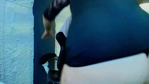 Marieh  online show from December 2025 03:12:03 AM