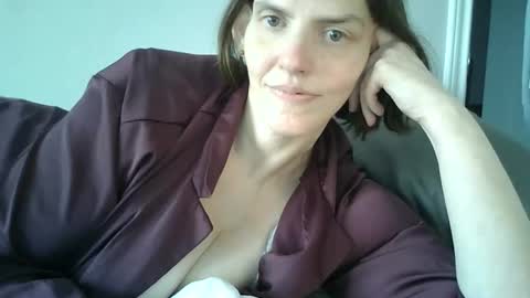 Mariejojo online show from November 2025 05:17:02 PM