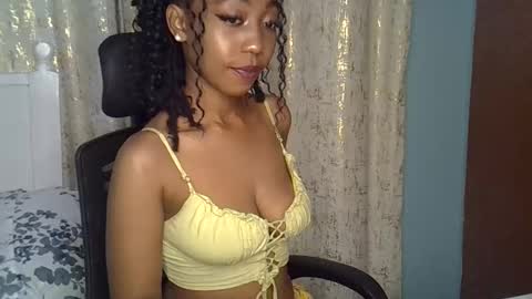 Snapshot of mariejuana_bliss chatting on September 2025 06:08:02 PM mariejuana online show from September 2025 06:08:02 PM