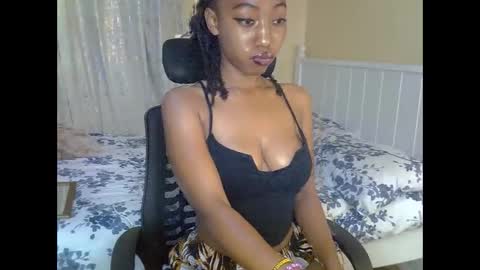 Snapshot of mariejuana_bliss chatting on October 2025 09:28:02 AM mariejuana online show from October 2025 09:28:02 AM