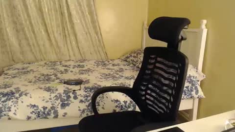 Snapshot of mariejuana_bliss chatting on October 2025 04:53:02 PM mariejuana online show from October 2025 04:53:02 PM