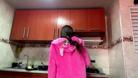 Snapshot of mariel_sins21 chatting on January 2025 04:38:01 PM Mariie online show from January 2025 04:38:01 PM