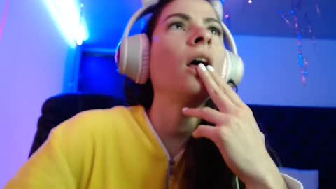 Snapshot of mariel_sins21 chatting on January 2025 02:09:01 PM Mariie online show from January 2025 02:09:01 PM