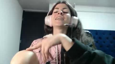 Snapshot of mariel_sins21 chatting on February 2025 02:28:01 AM Mariie online show from February 2025 02:28:01 AM