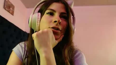 Snapshot of mariel_sins21 chatting on February 2025 08:11:02 PM Mariie online show from February 2025 08:11:02 PM