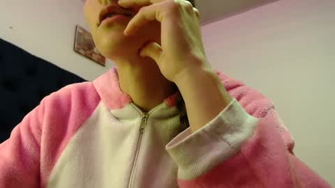 Snapshot of mariel_sins21 chatting on February 2025 10:42:01 PM Mariie online show from February 2025 10:42:01 PM