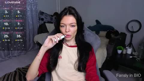 Snapshot of mariella__adams chatting on May 2026 06:49:02 PM Maria online show from May 2026 06:49:02 PM