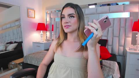 mariiahneedles online show from January 2025 07:43:01 PM