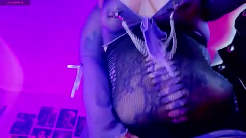 mariiana_velezz online show from October 2025 09:39:01 PM