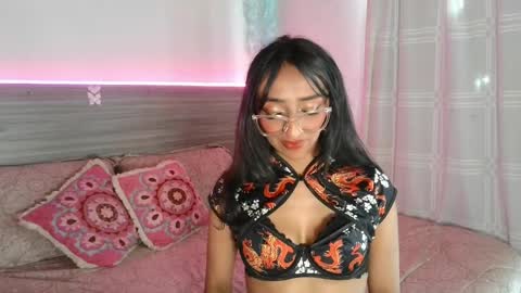 Luna Dulk online show from April 2026 04:30:02 PM