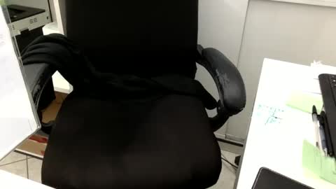 Mary... online show from November 2025 03:57:01 PM