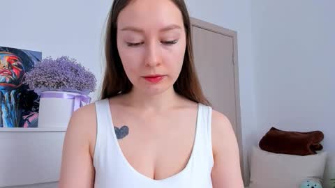 Snapshot of marilinal chatting on November 2025 07:46:02 AM Marilina online show from November 2025 07:46:02 AM